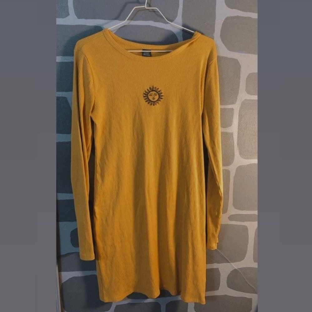 Yellow body-con dress